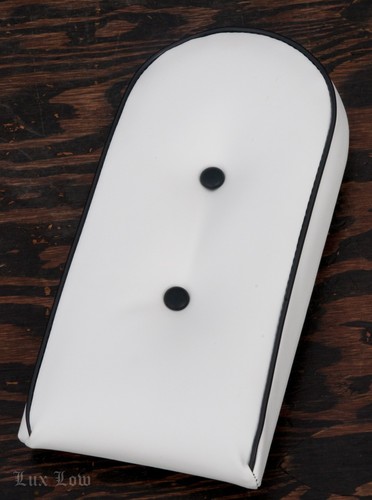 White sissy bar - back, pad